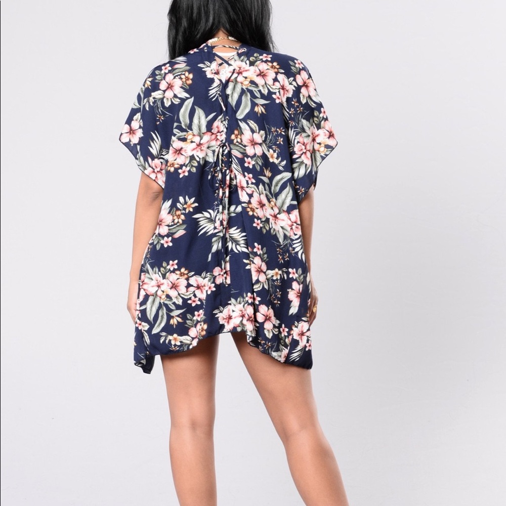 Fashion Nova Floral Print Kimono